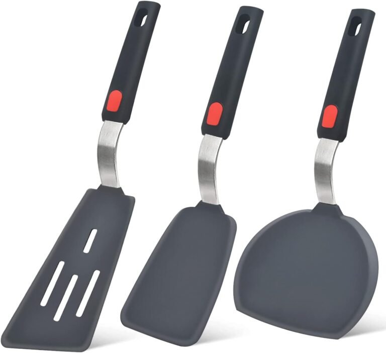 3 silicone spoons for stirring