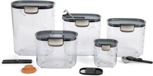 Transparent plastic containers