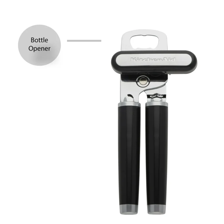 Multifunctional can opener